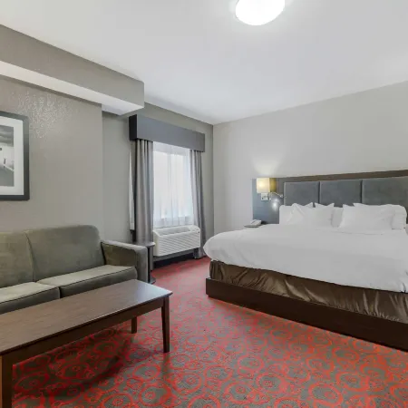 Best Western Plus Eastgate Inn  Suites
