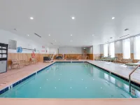 Cambria Hotel El Centro - Imperial - Pools