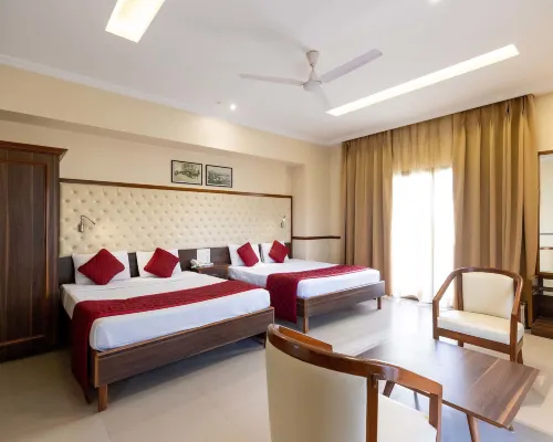 West End Hotel Hotels near SNDT