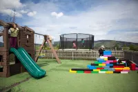 Grund Resort Golf and Ski Hotels in Staré Buky