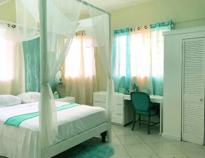 Sea Breeze Rentals Hotel a 