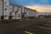 Quality Inn & Suites North Lima - Boardman Hotels in Mahoning County