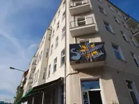 Sunflower Hostel Berlin Hoteles cerca de Discoteca Berghain