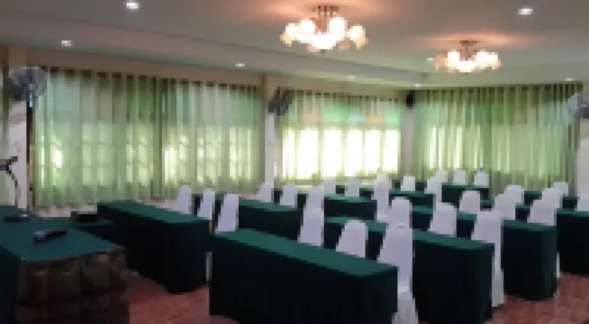 Baansuan Lychee Maeklong Resort Ampawa Hotels in Bang Khonthi