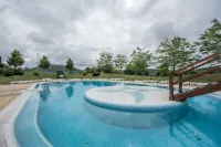 Petneházy Aparthotel - en bord de mer
