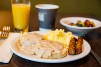 Country Inn & Suites by Radisson Asheville River Arts District - Morgenmad