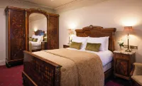 Arbutus Hotel