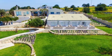 Turismo Rurale Cozzo di Papaleo Отели в г. Plaja Grande