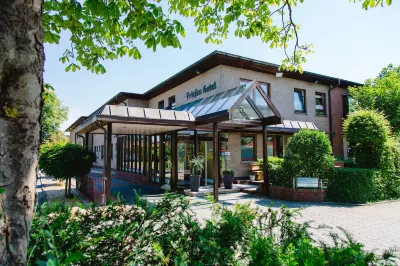 Friesen-Hotel Hotels in der Nähe von Lidl