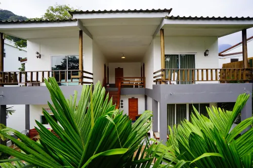 Apple Beachfront Resort - Mountain view