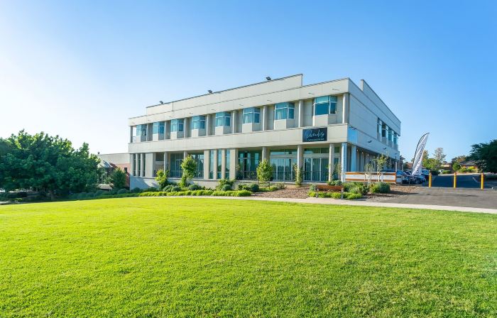Sfera's Park Suites & Convention Centre