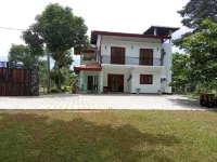 White House Holiday Home Hotels in der Nähe von Na Uyana International Buddhist Monastic Education Centre