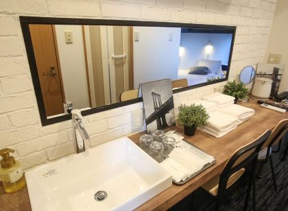 N.33 Hakata Sta. East