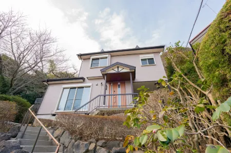 Angel Forest Atami Shizenkyo Отели рядом со станцией JR Ajiro Station