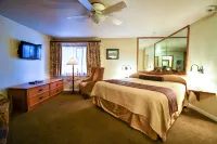 Snow Lake Lodge