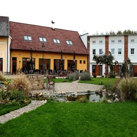 Statek 1738 Отели в г. Liblice