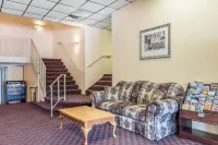 Econo Lodge Airport Hotels in Spring Ridge