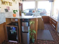Royal Crest Motel Hotel di Medford
