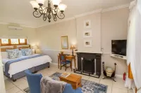 Montagu Vines Guesthouse - Parking