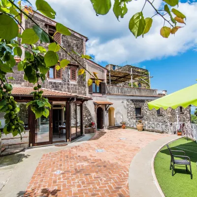Agriturismo Il Giardino di Vigliano Hotels in de buurt van Marina di Puolo