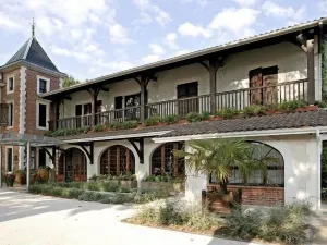 흘레 드 라 포스테