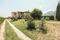 Meteora's Secret Garden House#2
