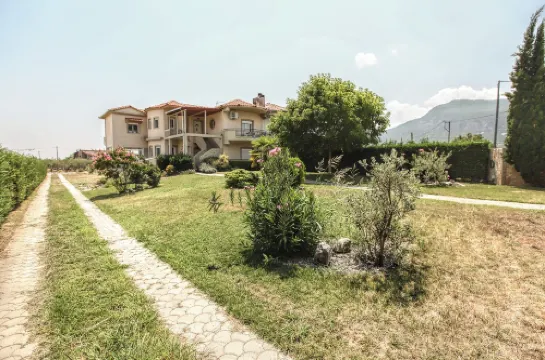 Meteora's Secret Garden House#2