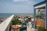 Tosca with Beach & Breakfast Included