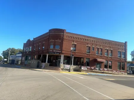 The Franklin hotel  and restaurant Отели в г. Строберри Пойнт