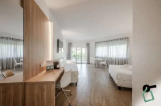 Hotiday Room Collection - Tirrenia