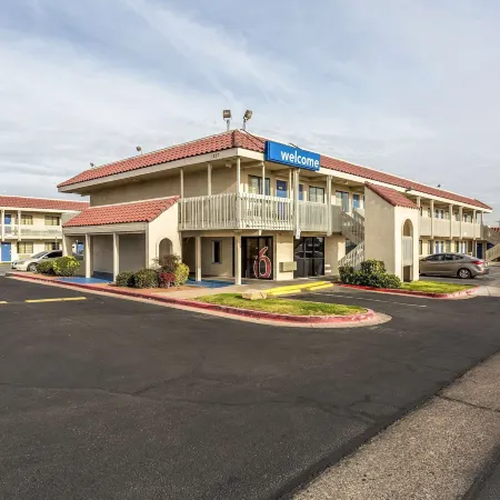 Motel 6 El Paso, TX - East