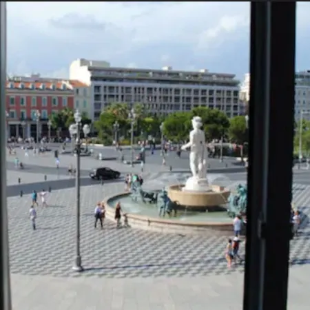 Les Suites Massena