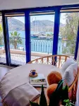 Four Holiday Suites