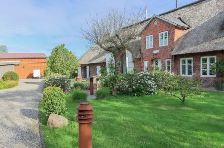 Stylische Ferienwohnung in Laendlicher Idylle
