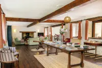 Stunning Barn Conversion - Rural Setting