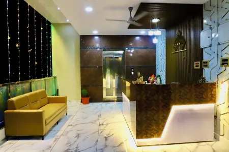 Gokulam Grand Отели рядом с достопримечательностью «Sri Mukeshwara Swamy Temple, Sri Kalahasti»