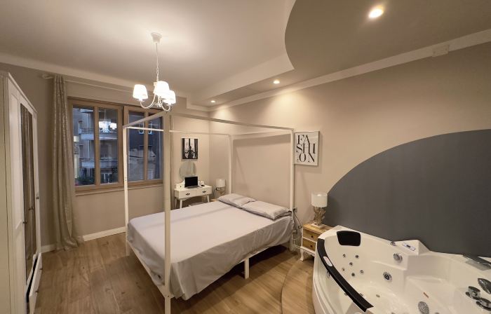 DORIAN GRAY LUXURY SUITE
