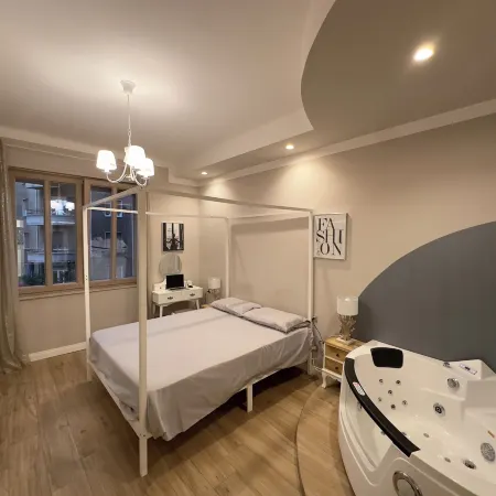 DORIAN GRAY LUXURY SUITE