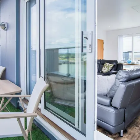Skyline Duplex Penthouse - Llanelli