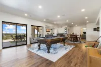 Bridle Ridge Retreat Modern Comfort, Open Views Hotel a Severance