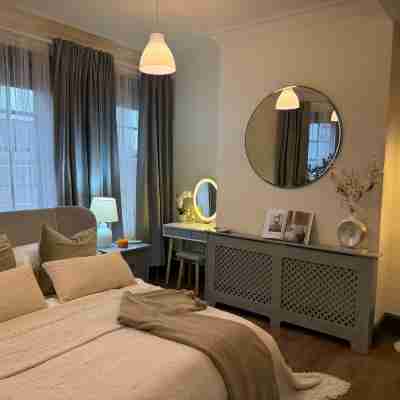 3 Bedrooms in Central Tunbridge Wells Rooms