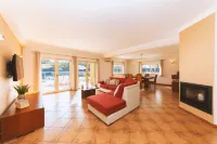 Villa Maya Bay - Com Piscina aquecível de água Salgada - Galé, Albufeira