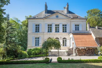 Maison Grandsire Hotels in Courset
