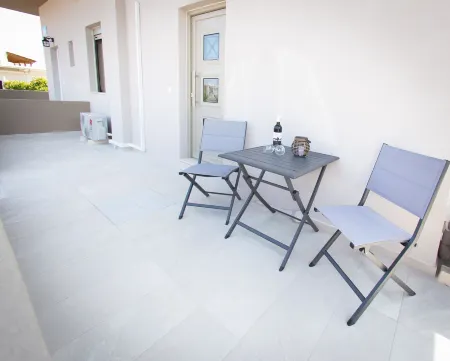 Seaside Apartments in Agkisaras 2 Отели в г. Agkisaras