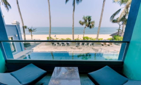 Earl's Regent Negombo