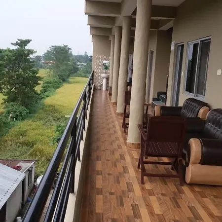 Sauraha Boutique Resort