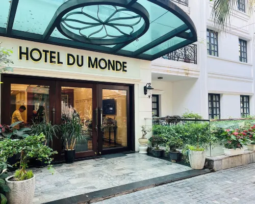Hotel du Monde Hotels near Long Bien
