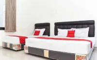 Sentro Hotel Hotels near Musholla Al Falah