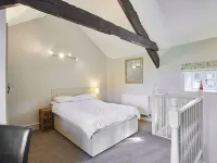 Host & Stay - Cote Hotels in Healey