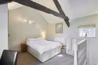 Host & Stay - Cote Hotels in Healey